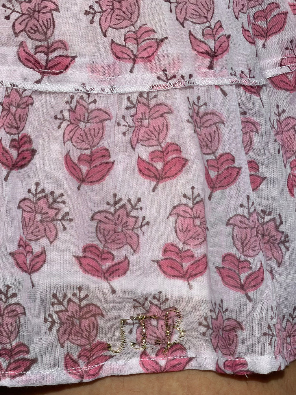 Jupe poupette rose pétale