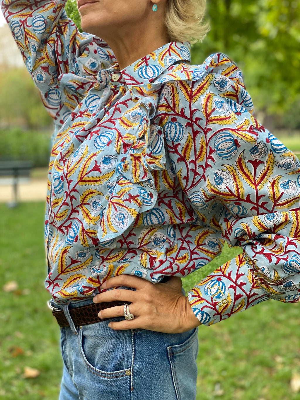 AH2022/64-Blouse Goldo imprimé Blue Red & Yellow