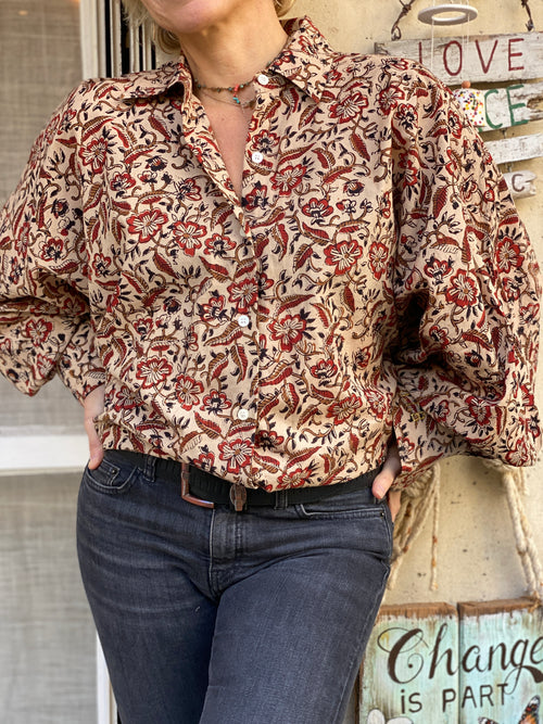 Blouse Bubble imprimé beige, noir et rouge